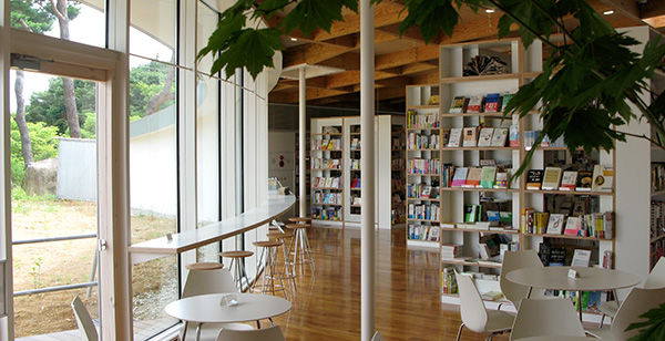 Figura 1 - La piacevole atmosfera del Boook Cafè (sì, con tre "o").