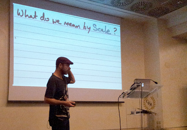 Figura 10 - L’intervento sulle difficoltà di scalare in Agile e sulle soluzioni possibili è stato estremamente valido sia sul piano dei contenuti, sia per quanto riguarda la capacità comunicativa di Dan North.